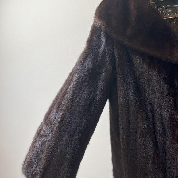 ✨ Vintage 1960s MCM Genuine Mink Fur Coat – Handcrafted in NYC ✨ - Picture 6 of 14